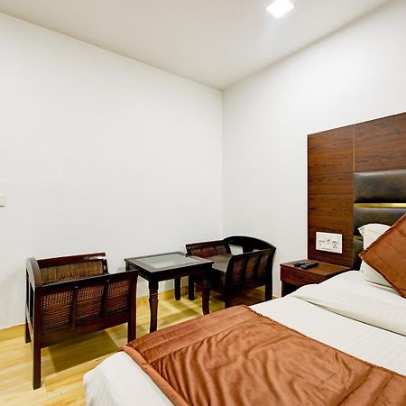 Staybook South Delhi New Delhi Exterior foto