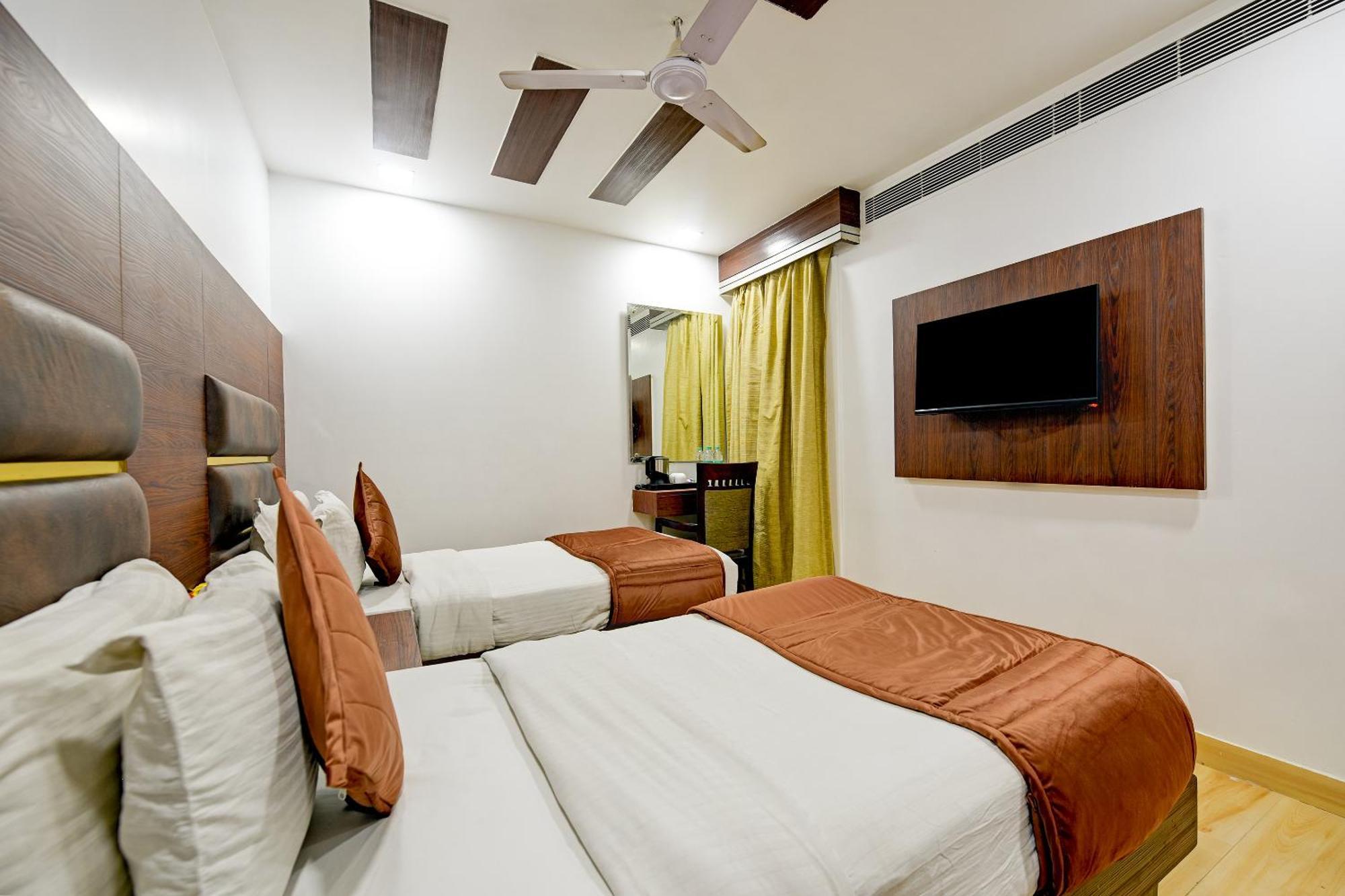 Staybook South Delhi New Delhi Exterior foto